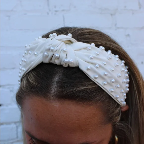 Pearl Headband - Picture 8 of 8